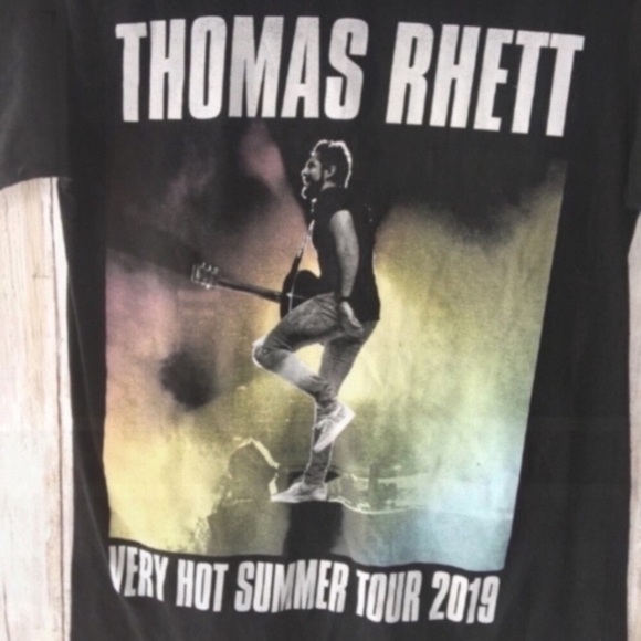 Thomas Rhett 2019 Official Very Hot Summer Tour Tee - Picture 2 of 4